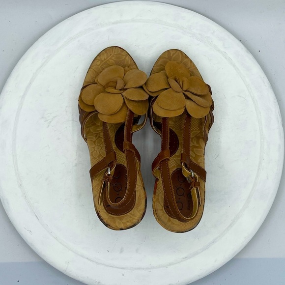 BOC Floral Flower Slingback Wedge Sandal Brown - Picture 5 of 12